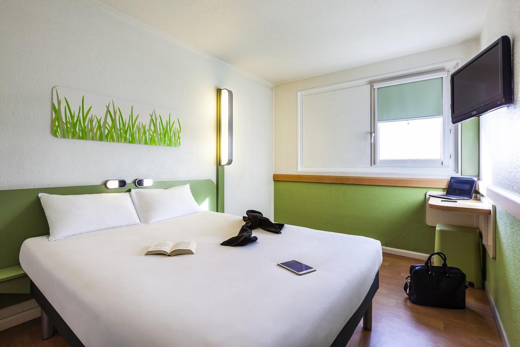 Ibis Budget - Porte De Баньоле Екстер'єр фото