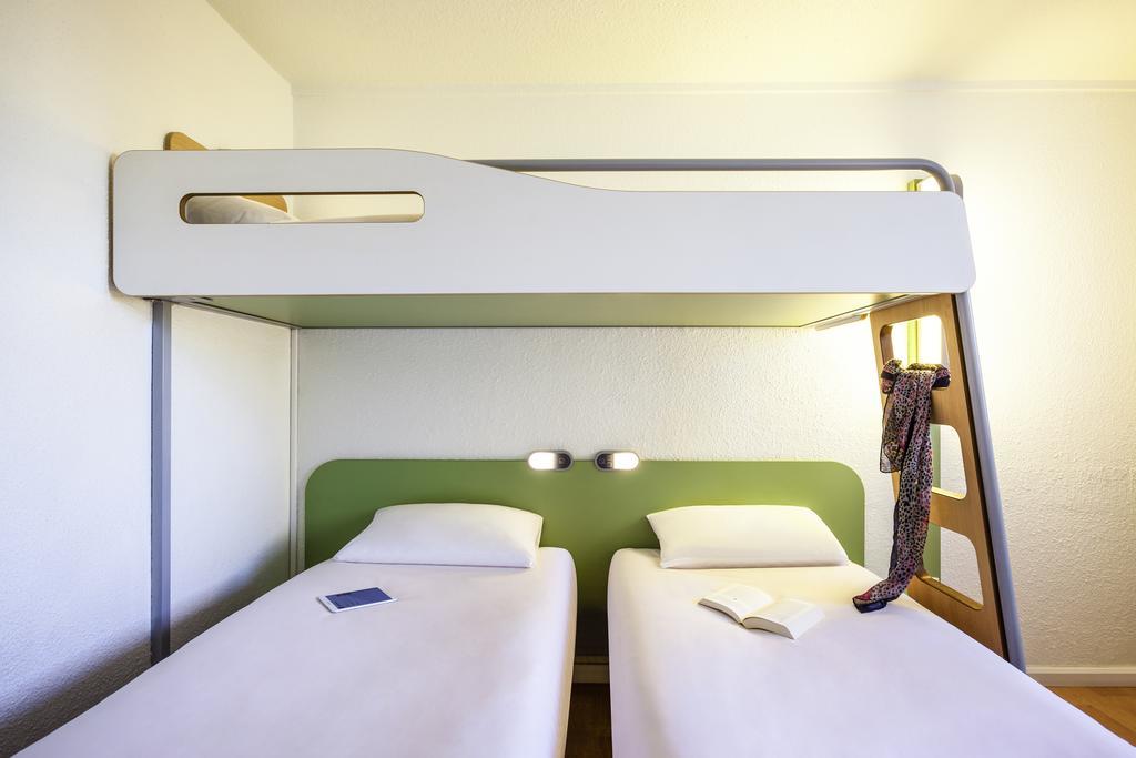 Ibis Budget - Porte De Баньоле Екстер'єр фото