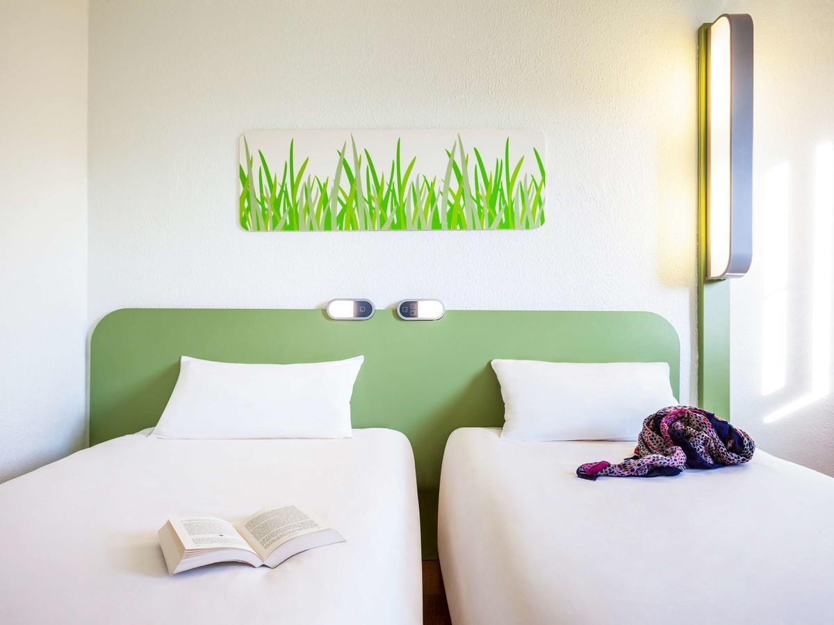 Ibis Budget - Porte De Баньоле Екстер'єр фото