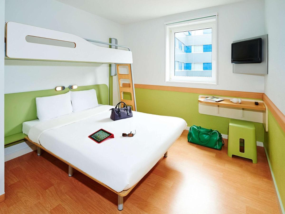 Ibis Budget - Porte De Баньоле Екстер'єр фото